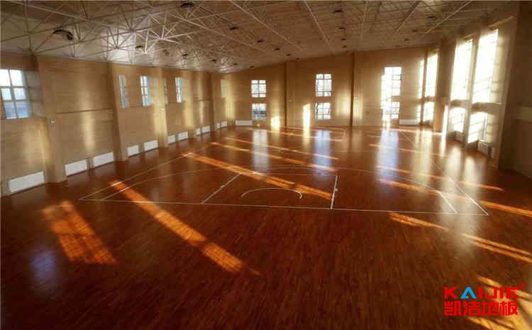 室內(nèi)籃球館地面用什么材料