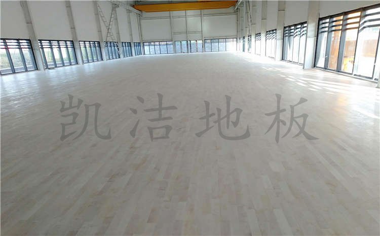 湖北武漢青山區(qū)羽毛球館木地板項(xiàng)目案例