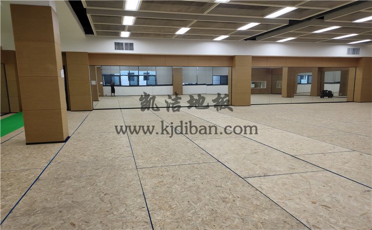 凱潔杭州高級(jí)中學(xué)錢江校區(qū)形體房木地板項(xiàng)目-凱潔實(shí)木運(yùn)動(dòng)地板廠家